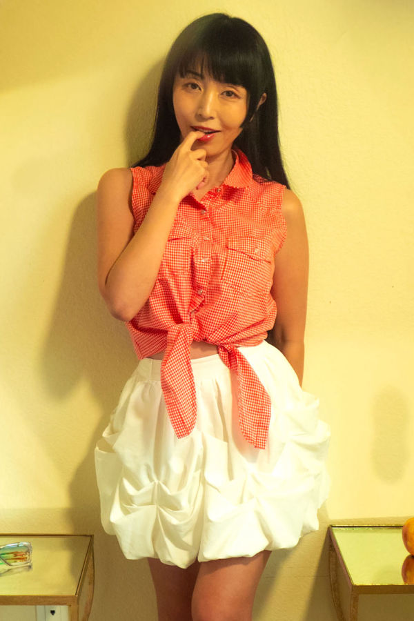 Follow Marica Hase on Paysites